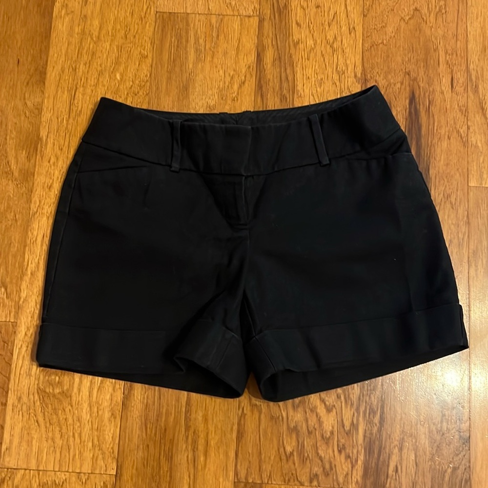The Limited drew‎ fit shorts